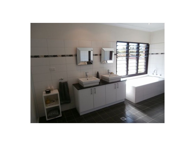 105 Sandpiper Gr, Howard Springs NT 0835