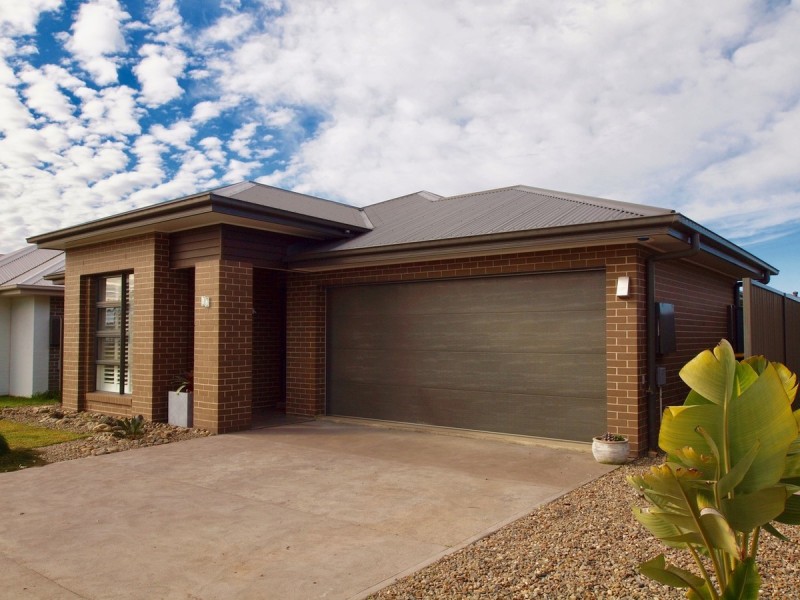 16 Seagrass Avenue, Vincentia NSW 2540