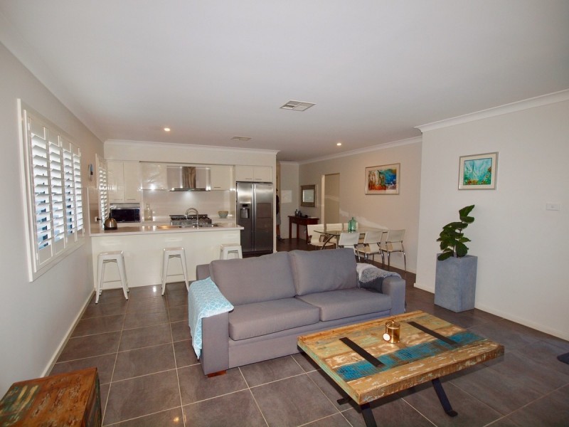 16 Seagrass Avenue, Vincentia NSW 2540