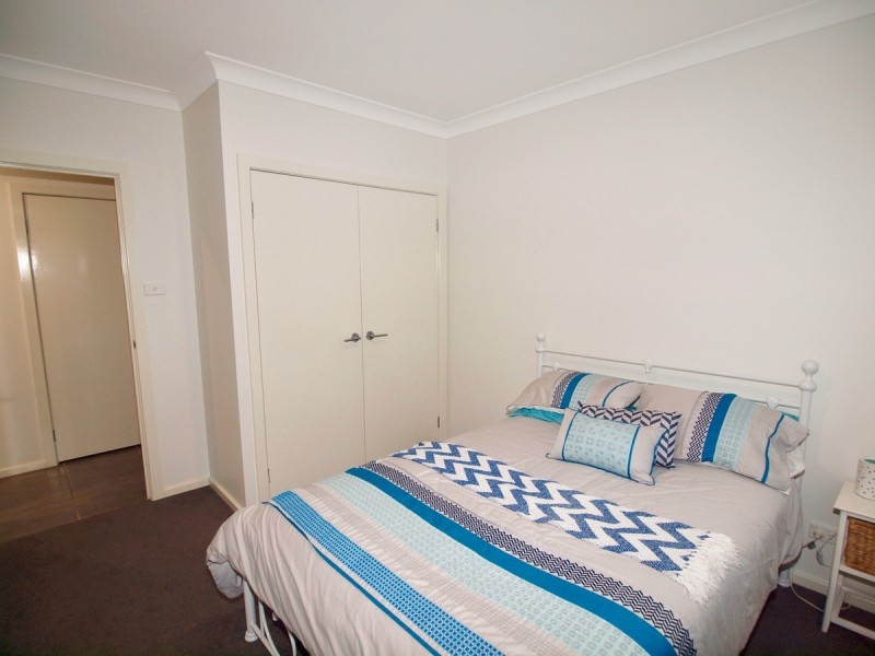 16 Seagrass Avenue, Vincentia NSW 2540