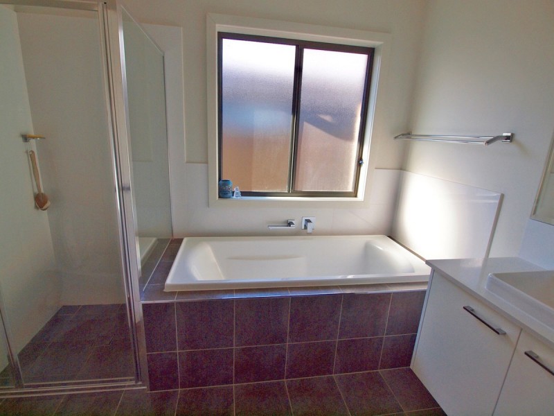 16 Seagrass Avenue, Vincentia NSW 2540