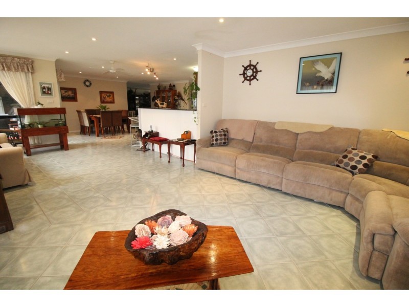 21 Keldie Close, St Georges Basin NSW 2540