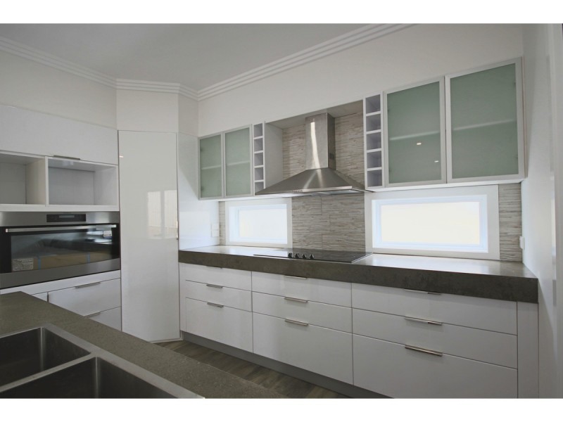 99B Links Avenue, Sanctuary Point NSW 2540