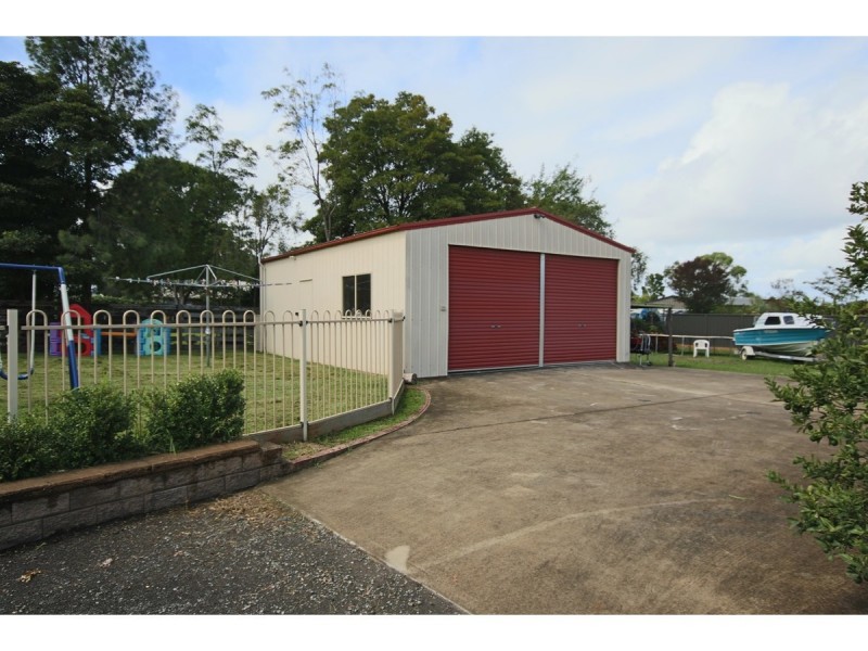 13 Tasman Road, St Georges Basin NSW 2540