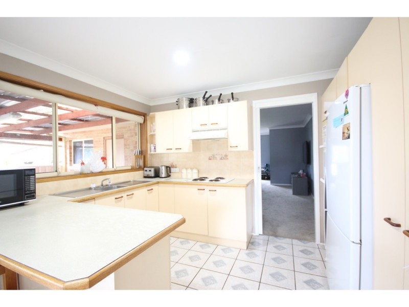 13 Tasman Road, St Georges Basin NSW 2540