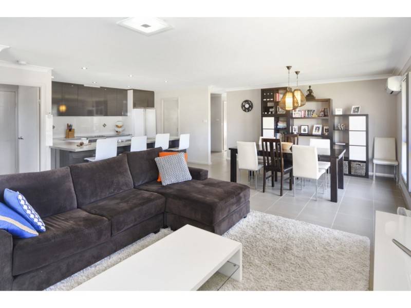 73 Anson Street, Sanctuary Point NSW 2540