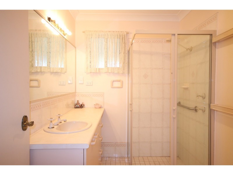 147 Macleans Point Road, Sanctuary Point NSW 2540
