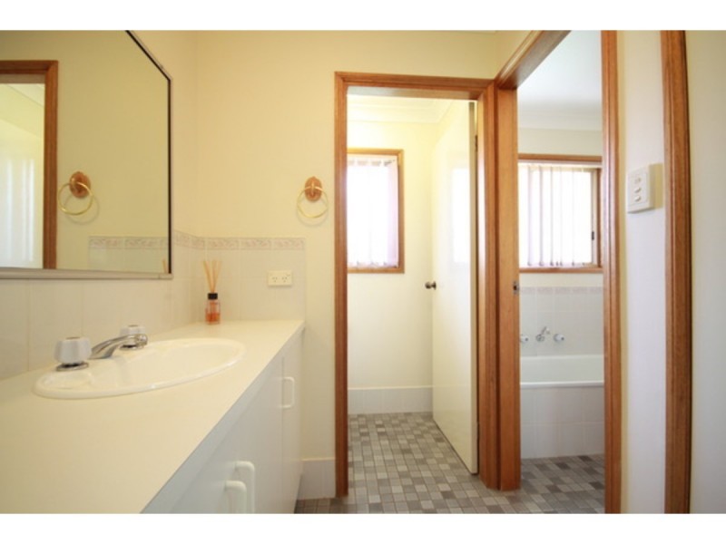 2 Mustang Drive, Sanctuary Point NSW 2540
