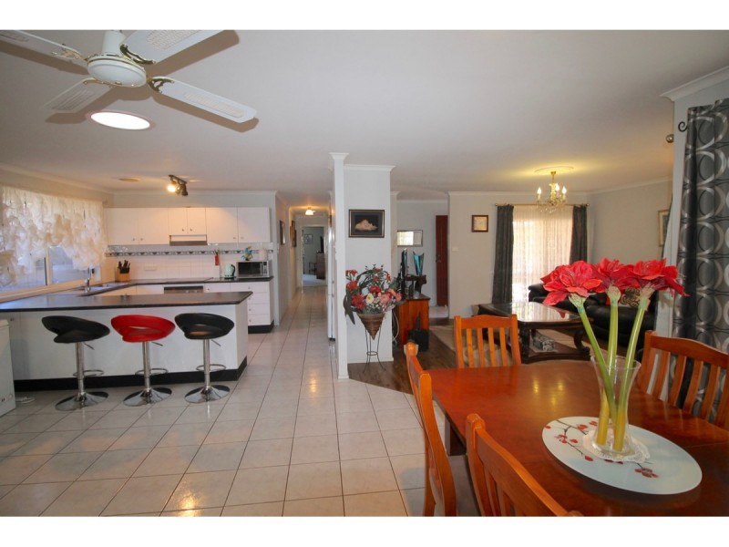 6 Claylands Drive, St Georges Basin NSW 2540