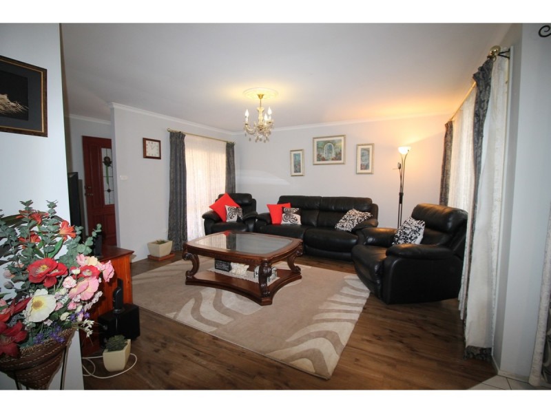 6 Claylands Drive, St Georges Basin NSW 2540