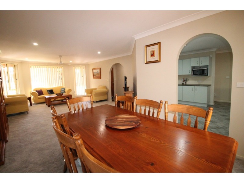 12 Kenneth Avenue, Sanctuary Point NSW 2540