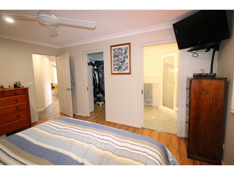 12 Kenneth Avenue, Sanctuary Point NSW 2540