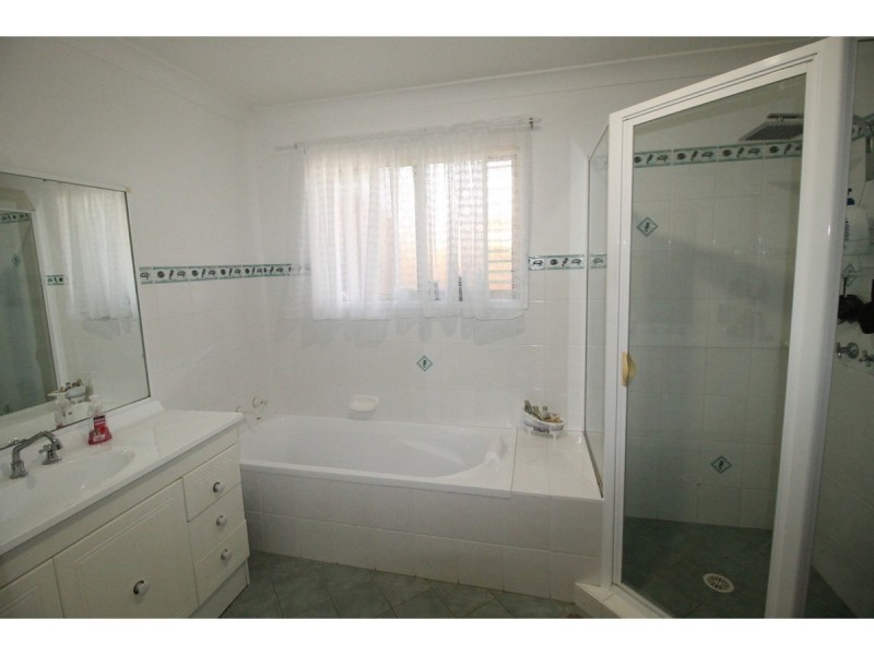 12 Kenneth Avenue, Sanctuary Point NSW 2540