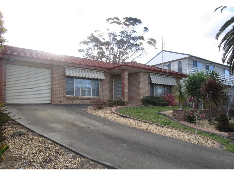 9 Blair Street, Old Erowal Bay NSW 2540