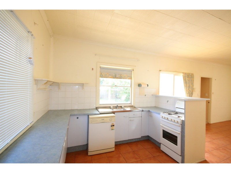 27 Dunisla Street, Sanctuary Point NSW 2540