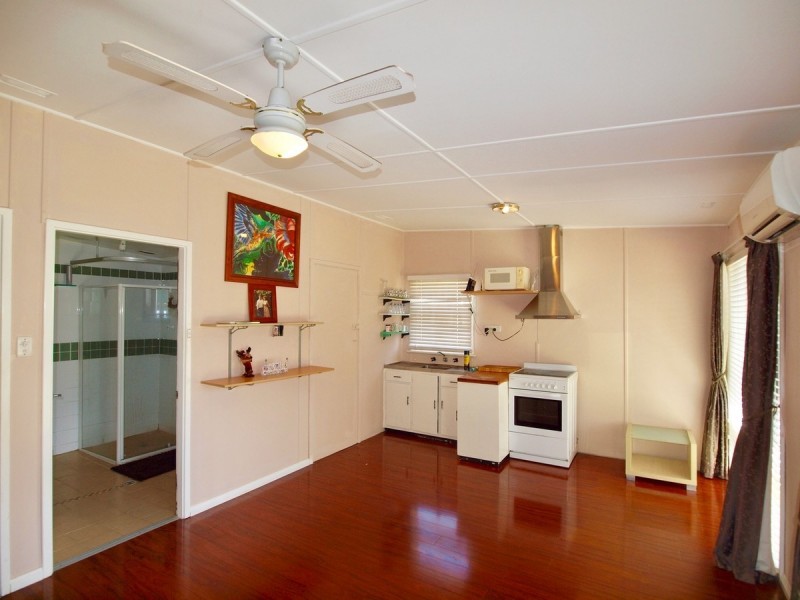 2 Berry Street, Huskisson NSW 2540