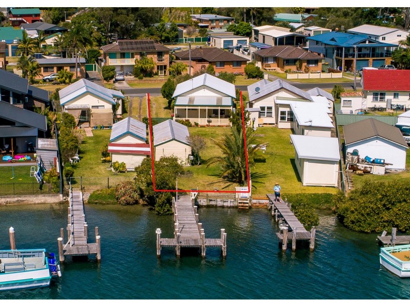 5 Adelaide Street, Greenwell Point NSW 2540