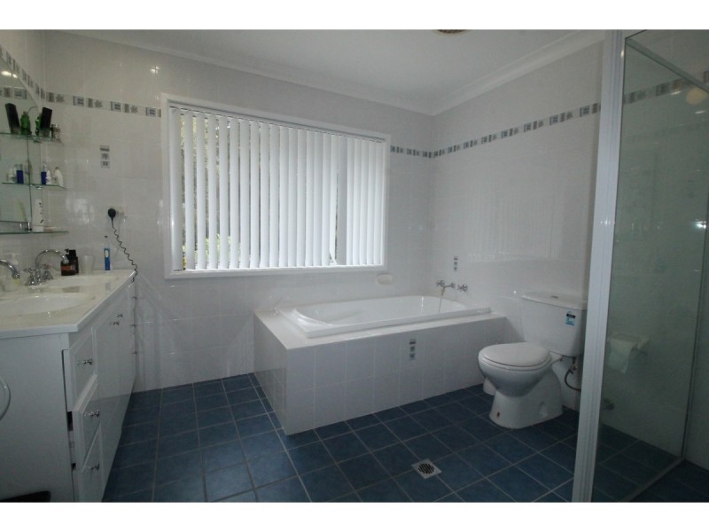 50 Cater Crescent, Sussex Inlet NSW 2540