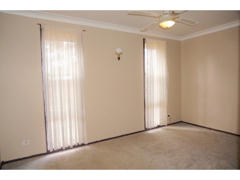 27 Roberts Street, Old Erowal Bay NSW 2540