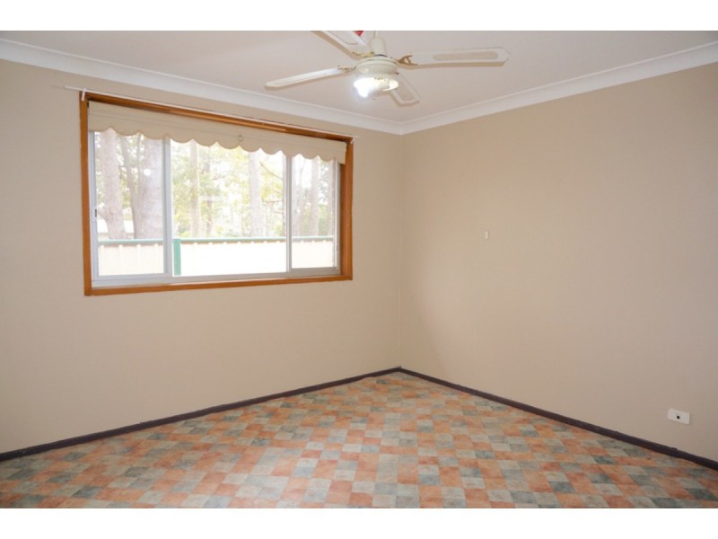 27 Roberts Street, Old Erowal Bay NSW 2540