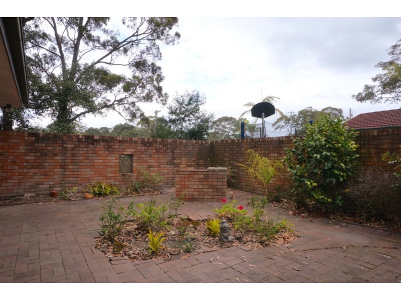 27 Roberts Street, Old Erowal Bay NSW 2540