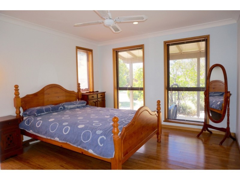 7 Gleneagle Parade, North Nowra NSW 2541