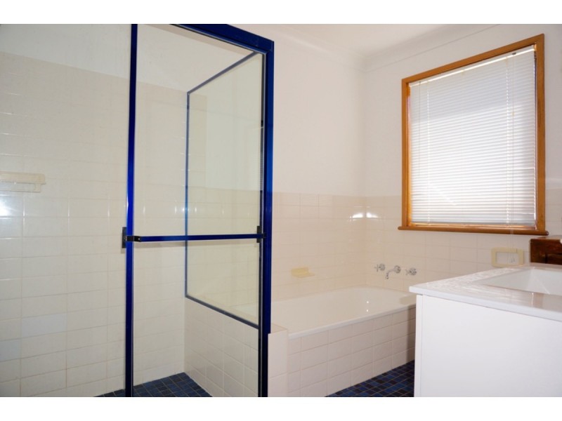 7 Gleneagle Parade, North Nowra NSW 2541