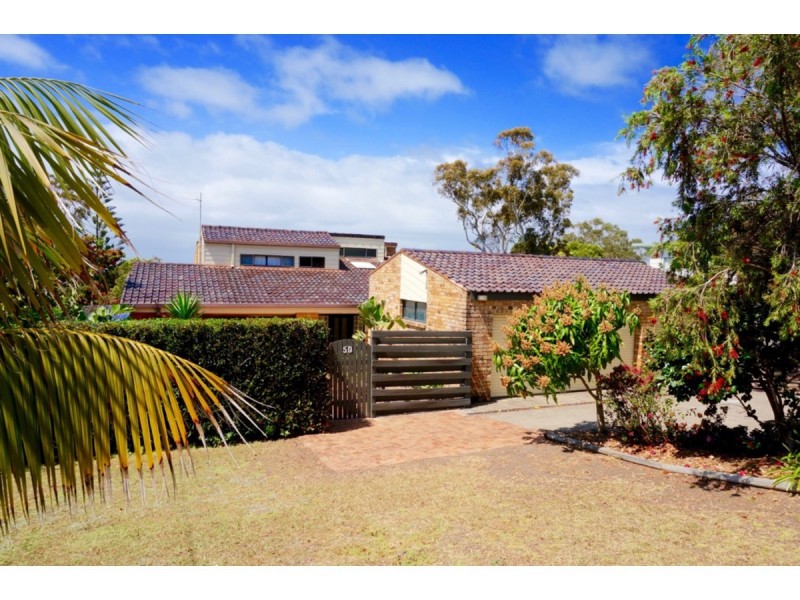 50 Waldegrave Crescent, Vincentia NSW 2540