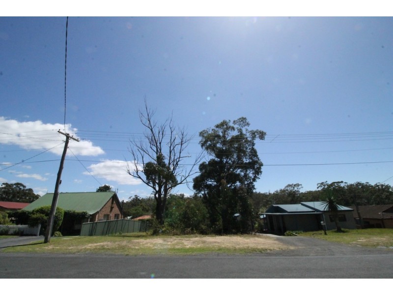 17 Winn Avenue, Basin View NSW 2540