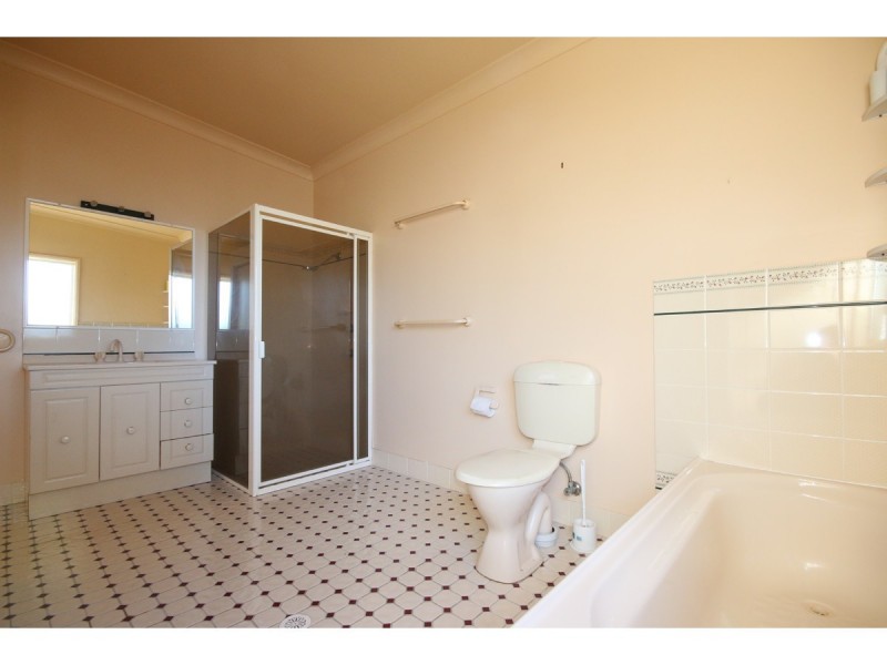 27 Dunisla Street, Sanctuary Point NSW 2540