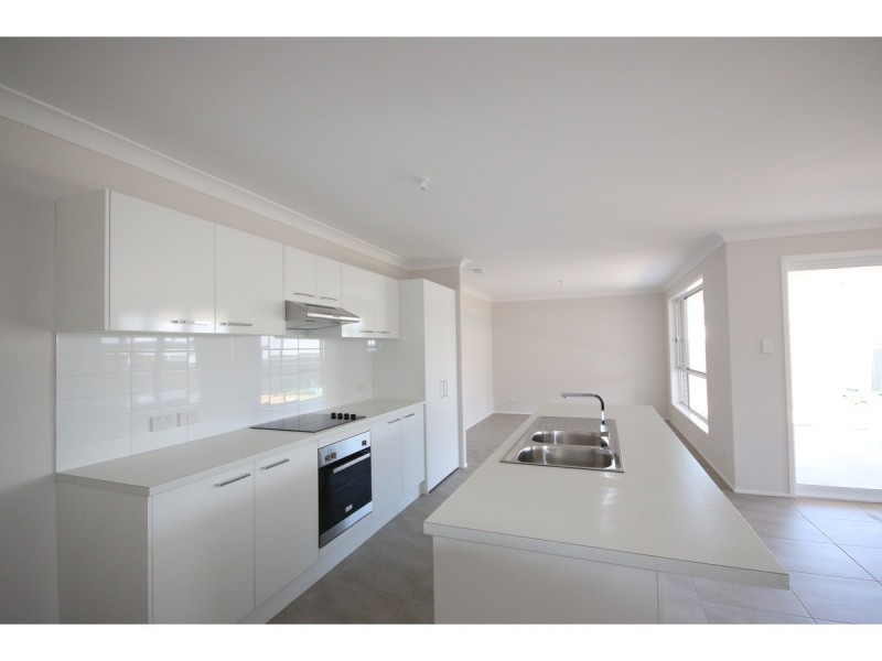 27A Kean Avenue, Sanctuary Point NSW 2540