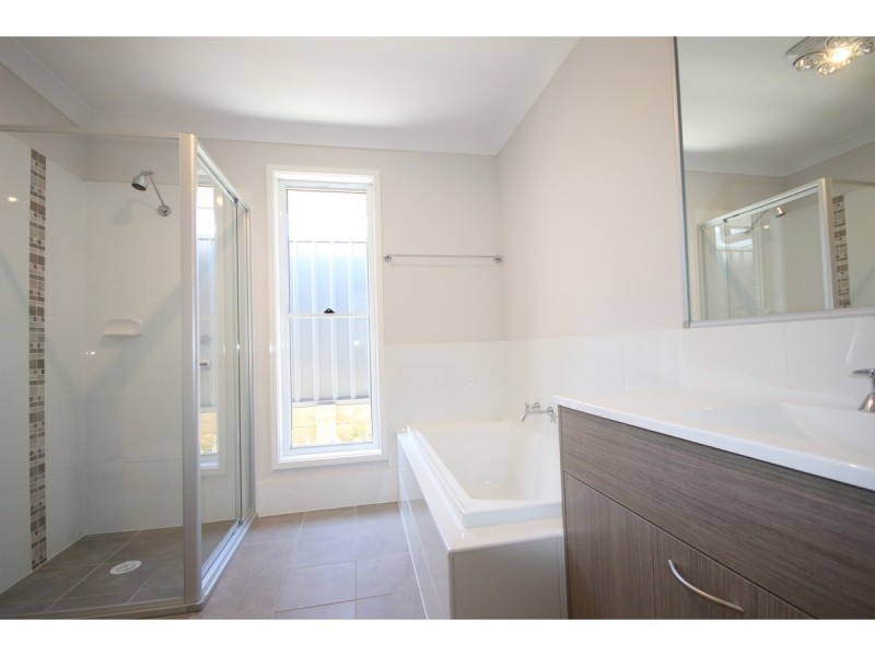 27A Kean Avenue, Sanctuary Point NSW 2540