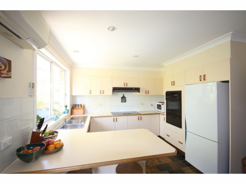 75 Greville Avenue, Sanctuary Point NSW 2540