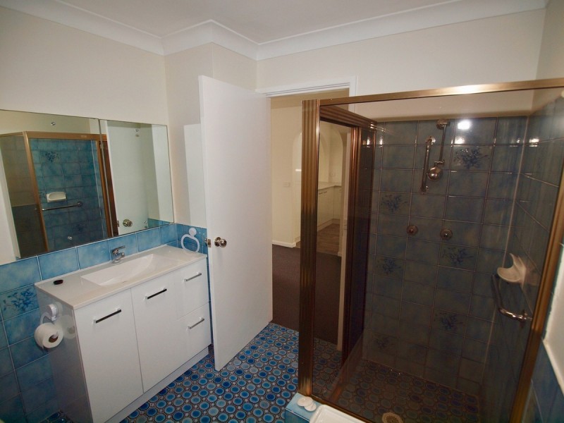 1/215 Elizabeth Drive, Vincentia NSW 2540