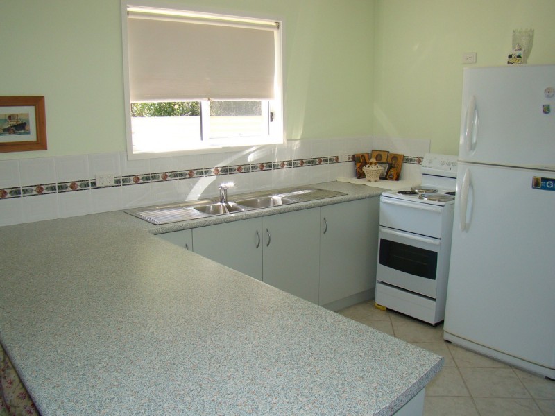 2 Edmund Street, Sanctuary Point NSW 2540