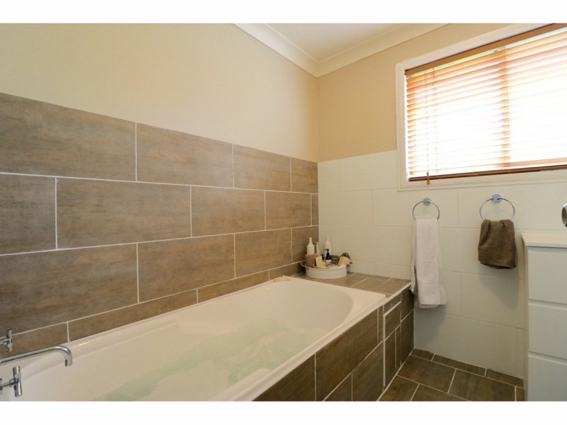 56 Prentice Avenue, Old Erowal Bay NSW 2540