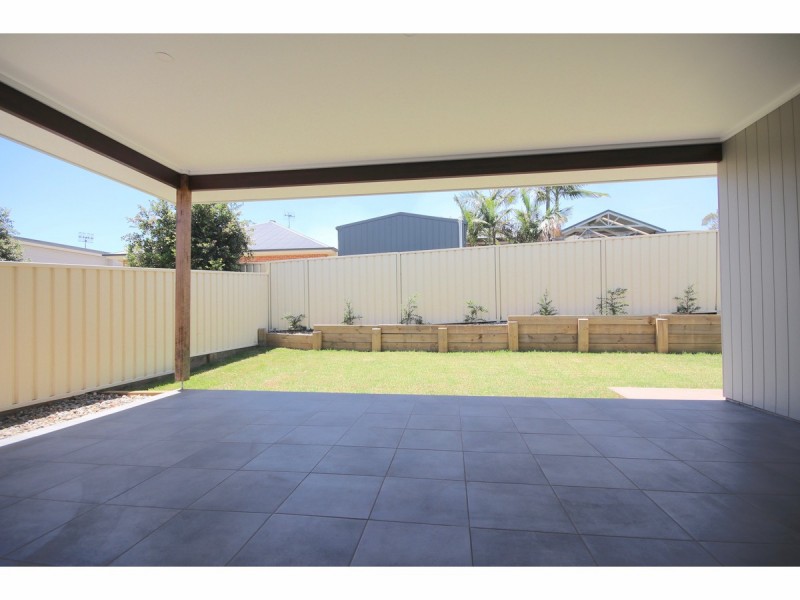 99A Links Avenue, Sanctuary Point NSW 2540