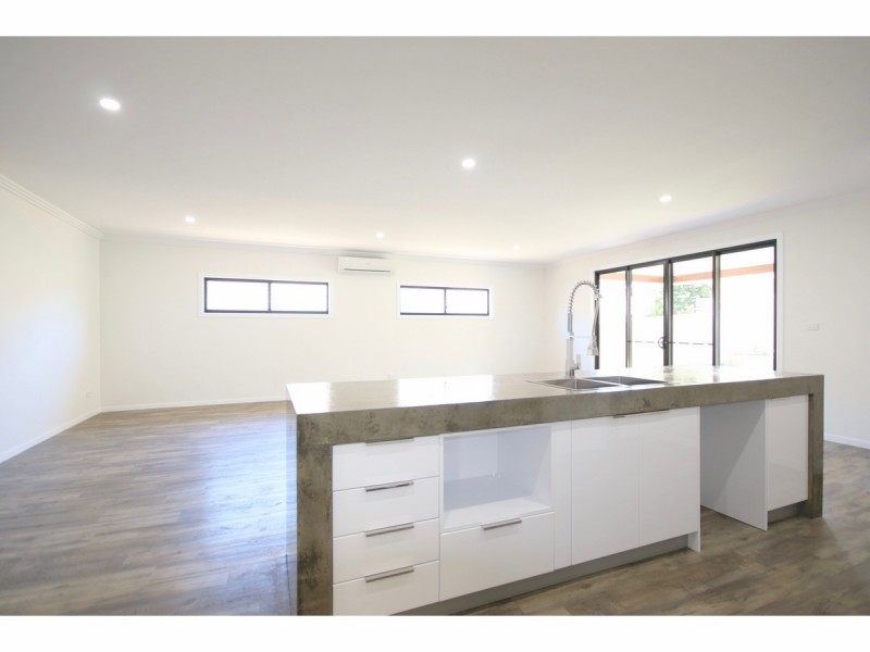 99A Links Avenue, Sanctuary Point NSW 2540