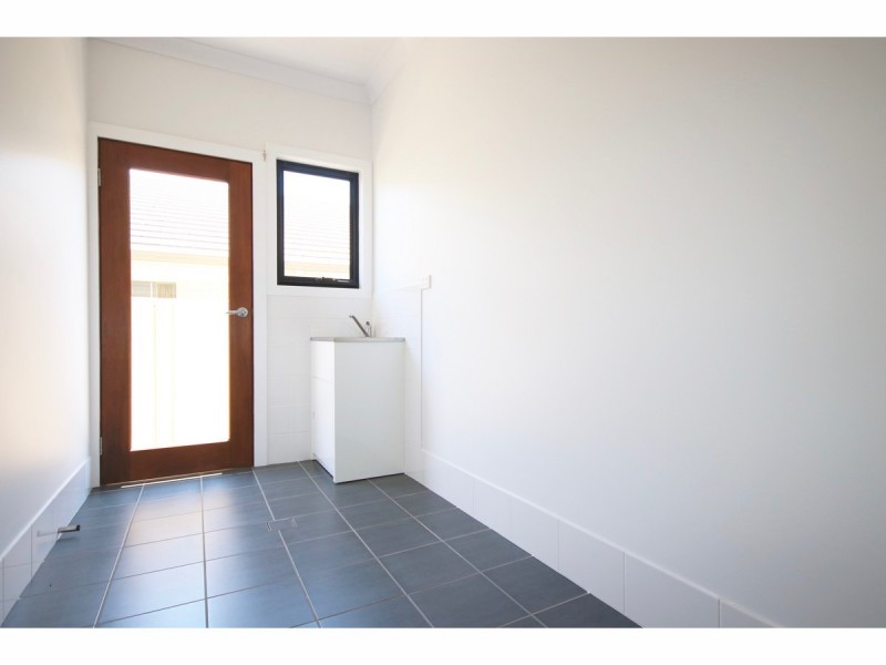 99A Links Avenue, Sanctuary Point NSW 2540