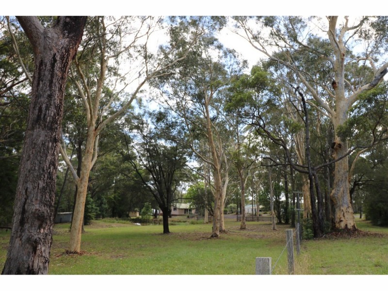 49 Woollamia Road, Falls Creek NSW 2540