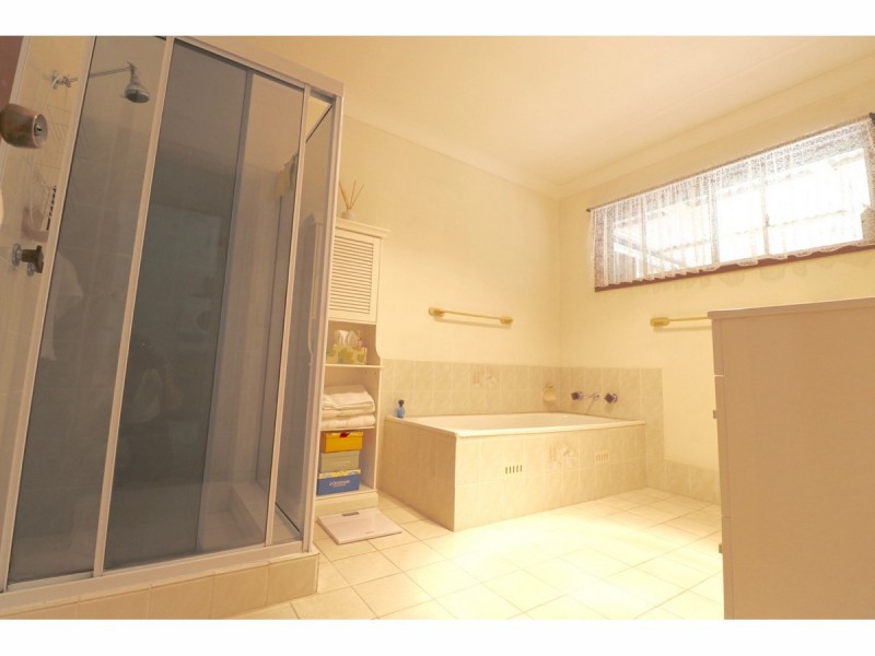 49 Woollamia Road, Falls Creek NSW 2540