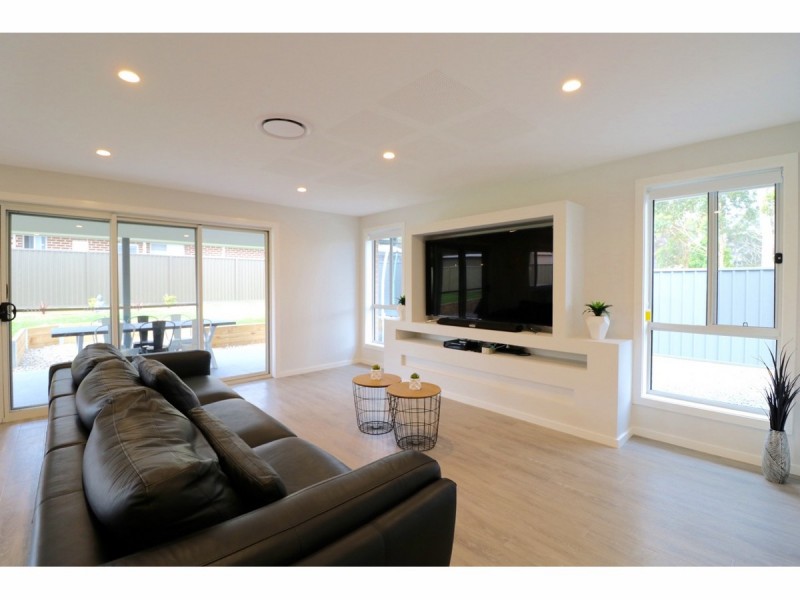 4 Paino Crescent, Sanctuary Point NSW 2540