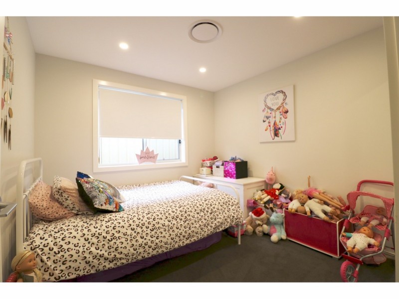4 Paino Crescent, Sanctuary Point NSW 2540