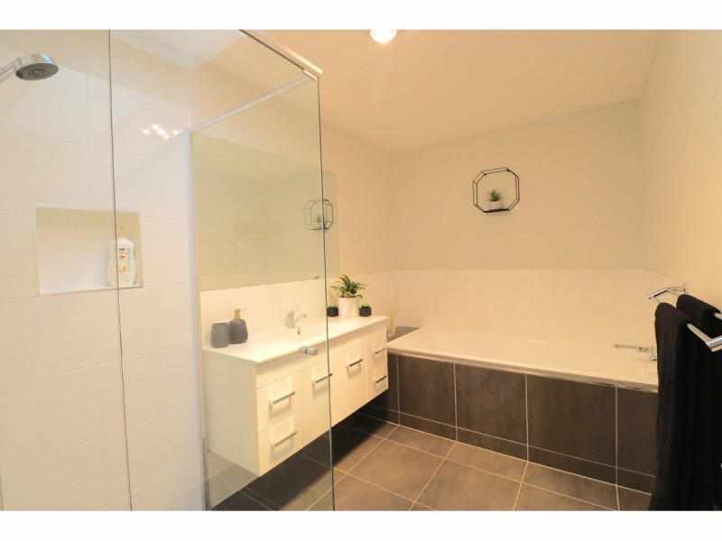 4 Paino Crescent, Sanctuary Point NSW 2540