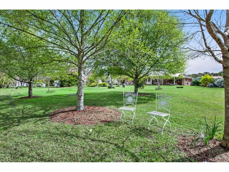 15 Vallon Road, Woollamia NSW 2540