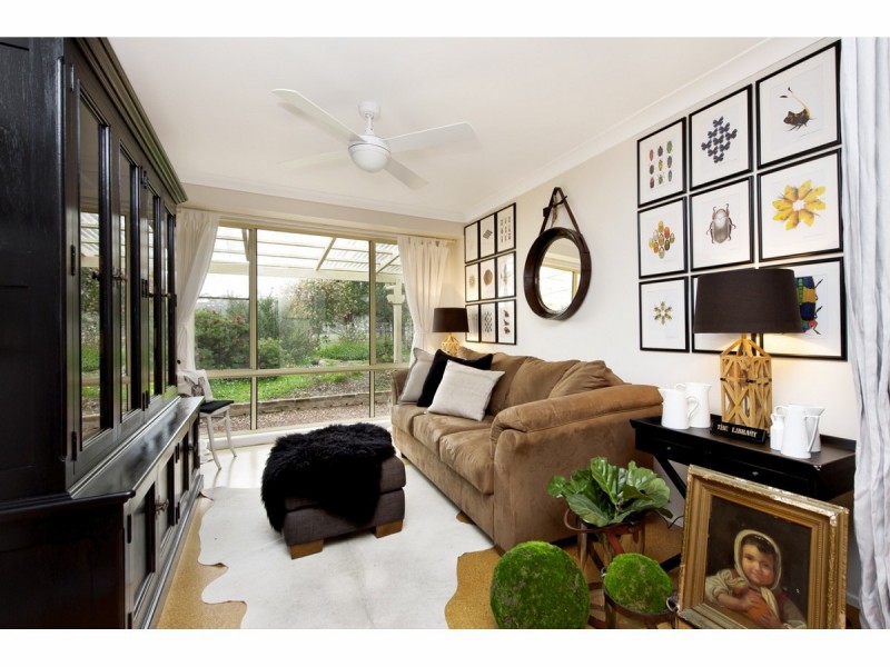 15 Vallon Road, Woollamia NSW 2540