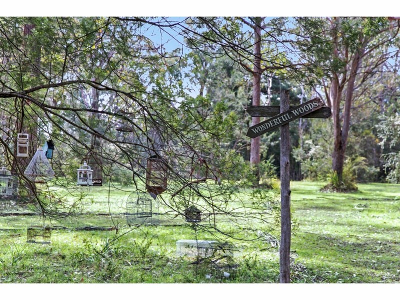 15 Vallon Road, Woollamia NSW 2540