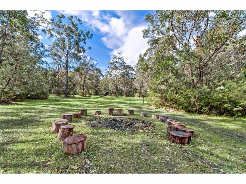 15 Vallon Road, Woollamia NSW 2540