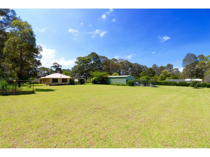 26 Streamside Street, Woollamia NSW 2540