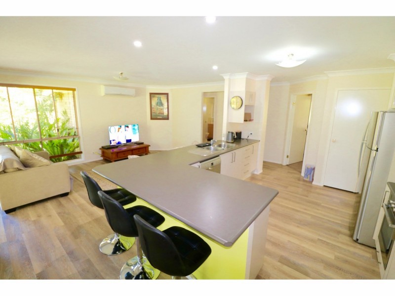 26 Streamside Street, Woollamia NSW 2540
